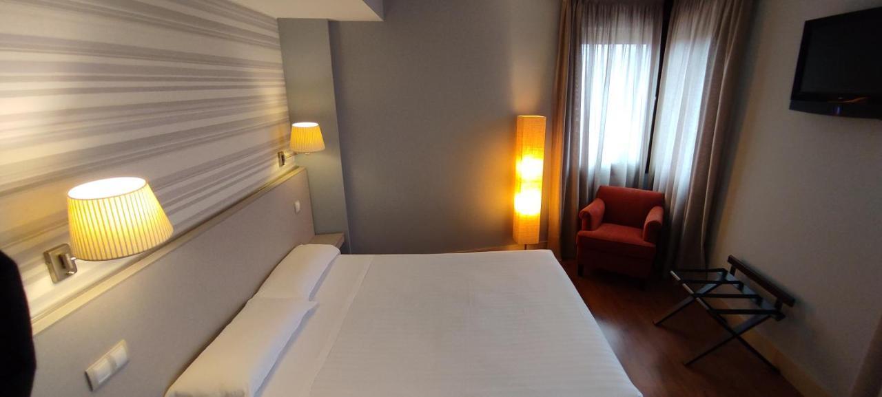 Hotel Puerta Del Arco Tudela de Duero Dış mekan fotoğraf