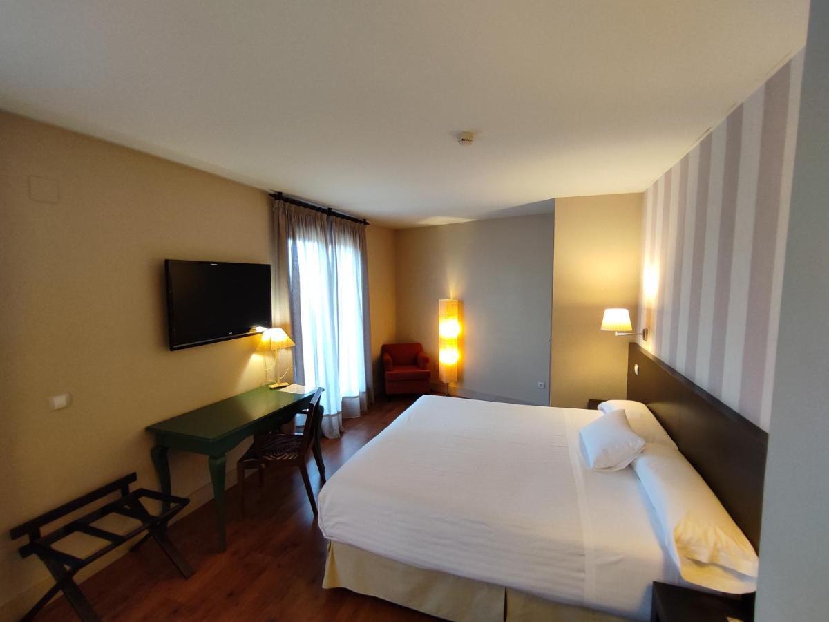 Hotel Puerta Del Arco Tudela de Duero Dış mekan fotoğraf