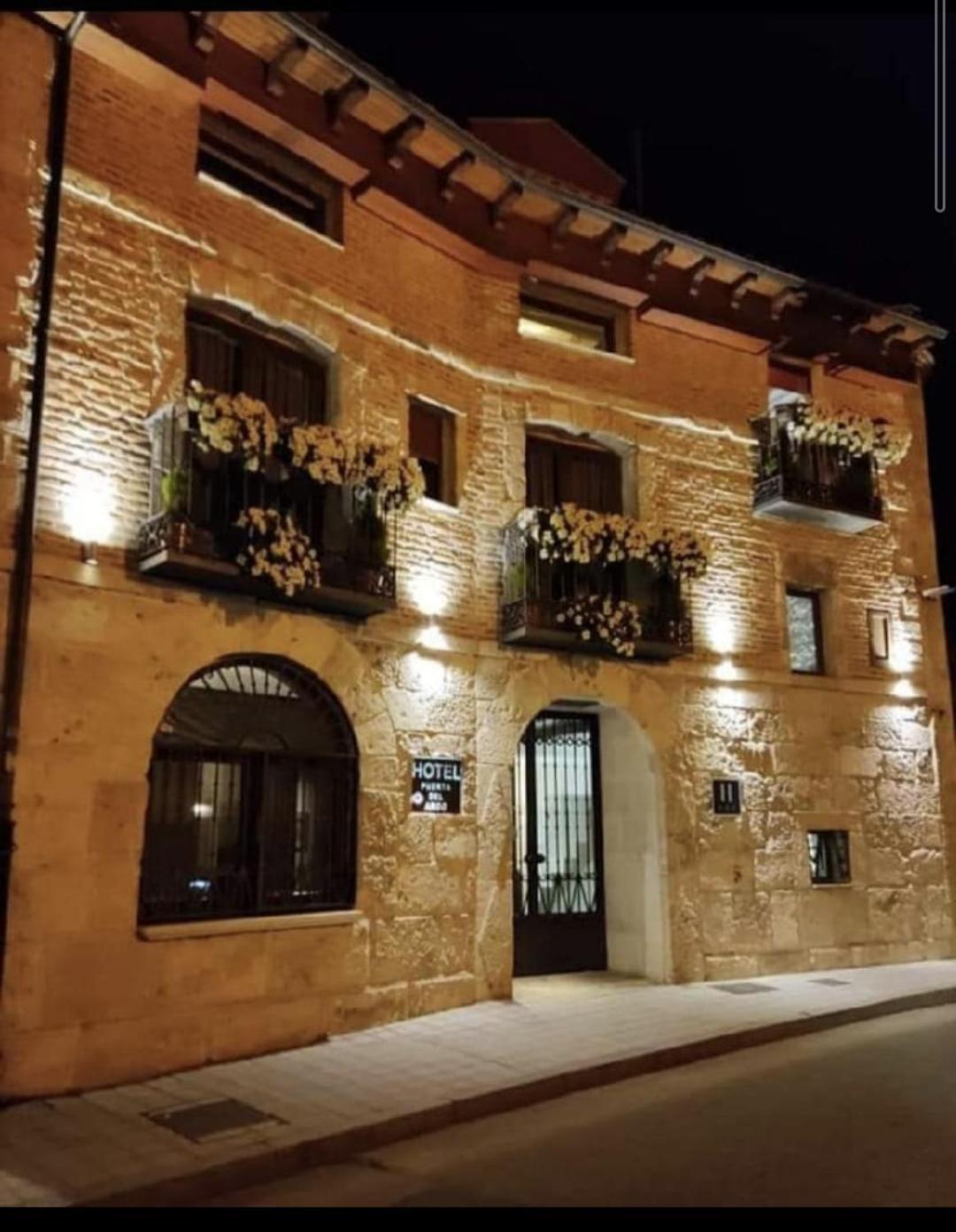 Hotel Puerta Del Arco Tudela de Duero Dış mekan fotoğraf