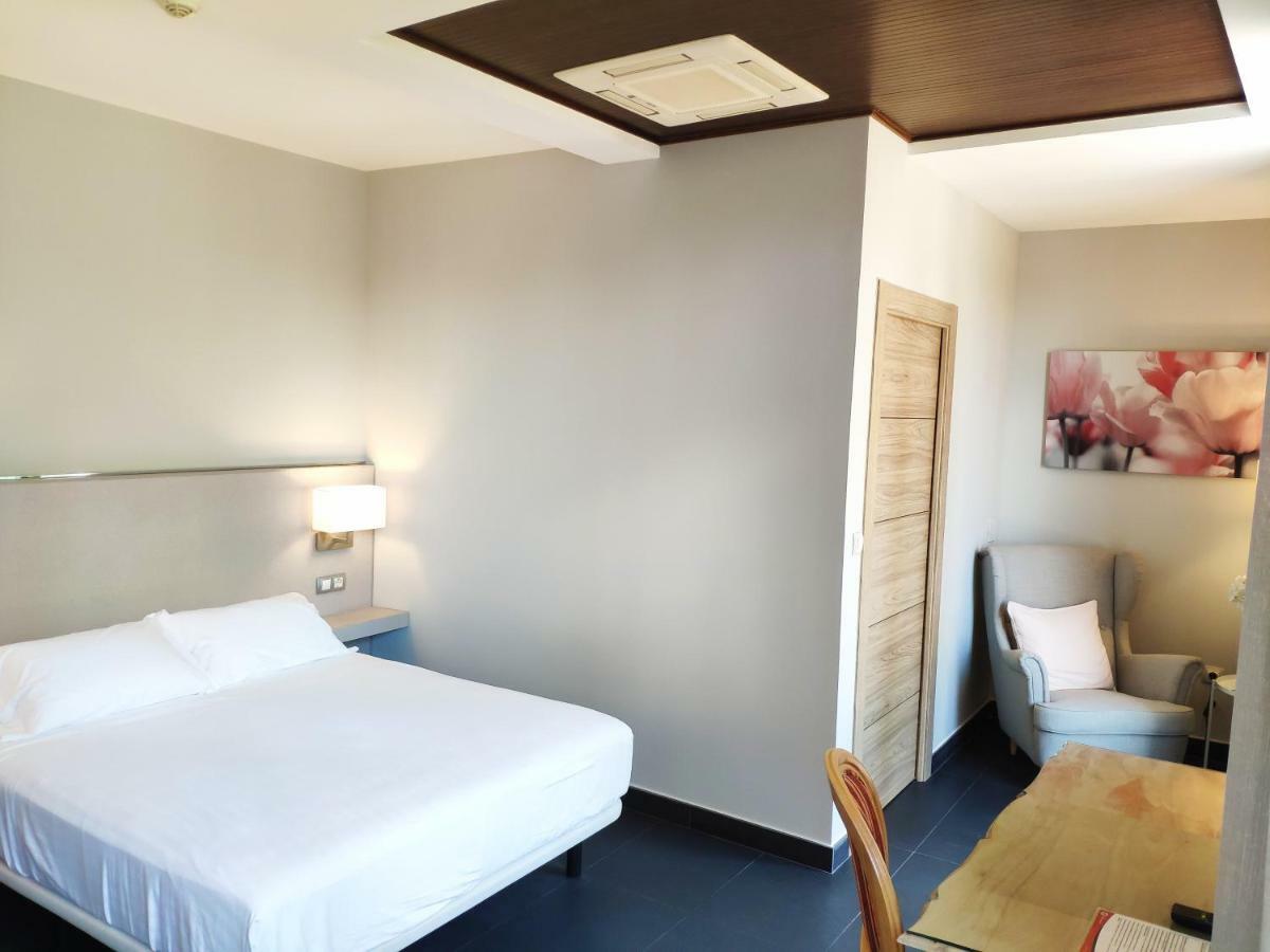 Hotel Puerta Del Arco Tudela de Duero Dış mekan fotoğraf