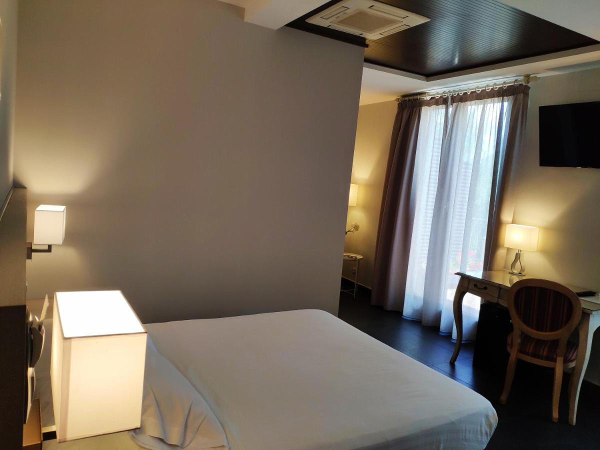 Hotel Puerta Del Arco Tudela de Duero Dış mekan fotoğraf