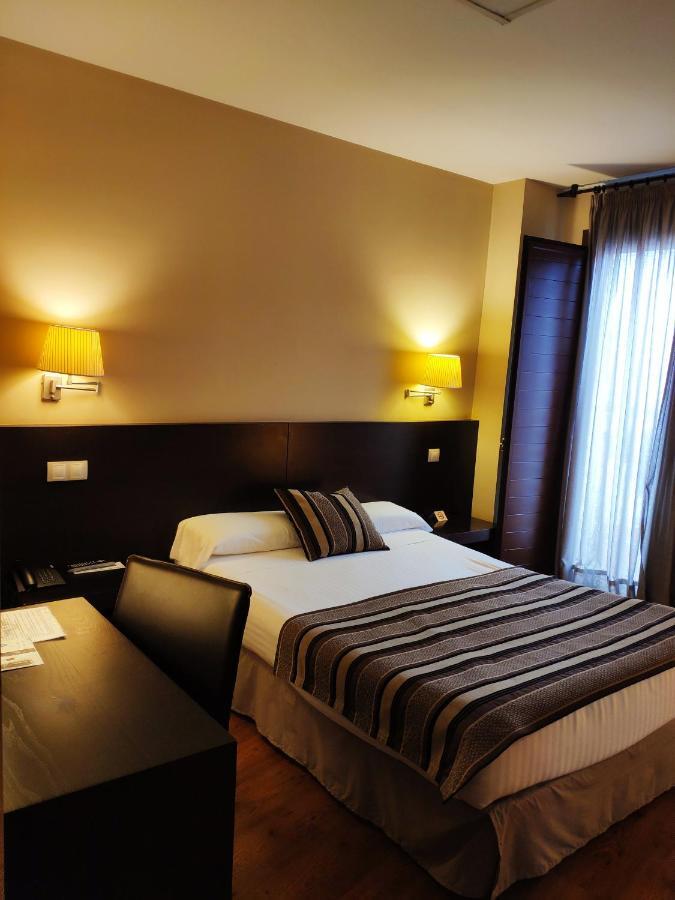 Hotel Puerta Del Arco Tudela de Duero Dış mekan fotoğraf